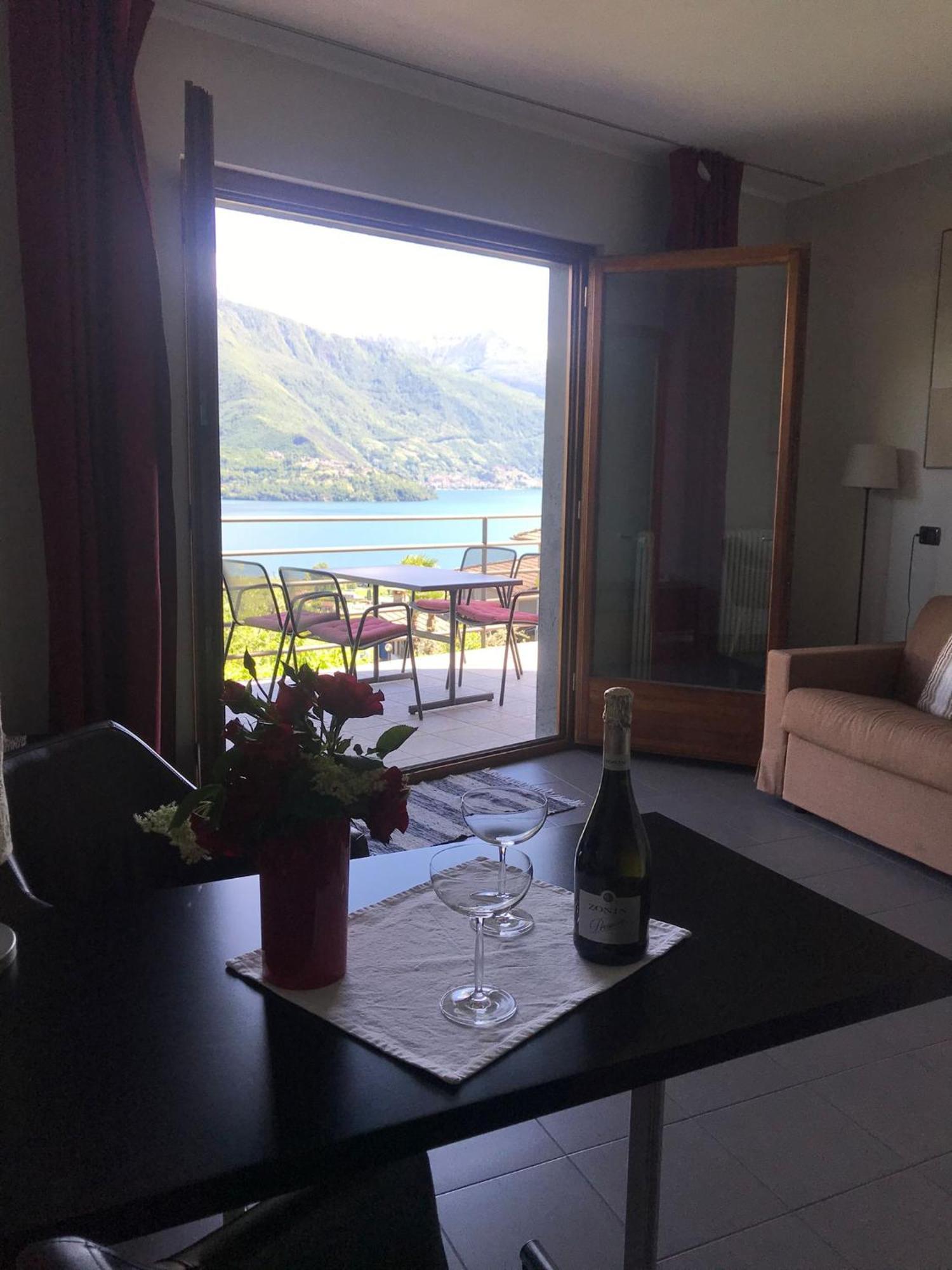 Bed And Breakfast Studios Alto Lago Di Como กราเวโดนา ภายนอก รูปภาพ