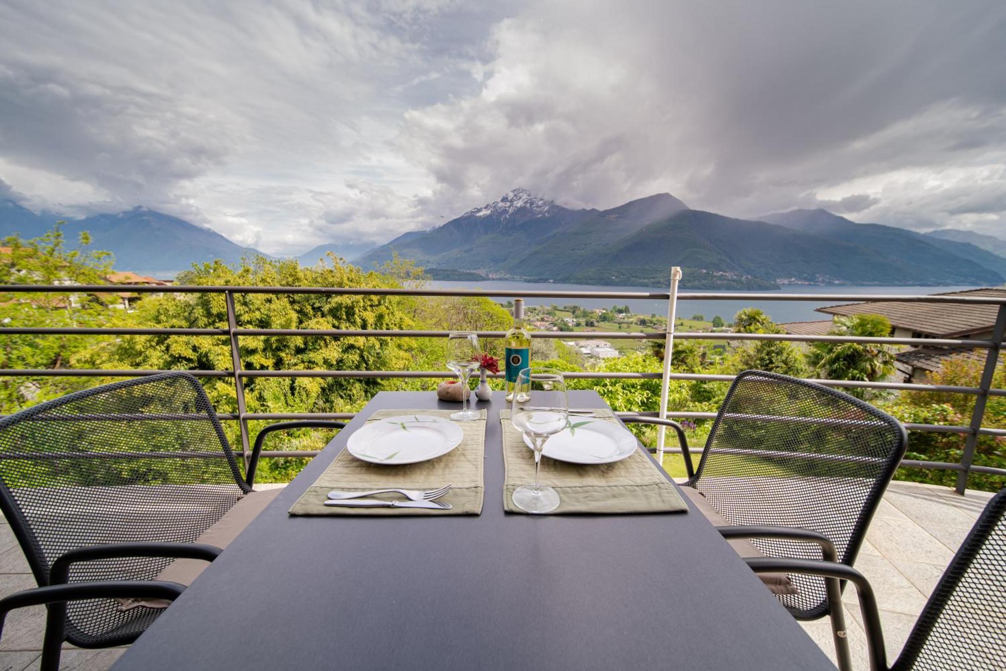 Bed And Breakfast Studios Alto Lago Di Como กราเวโดนา ภายนอก รูปภาพ
