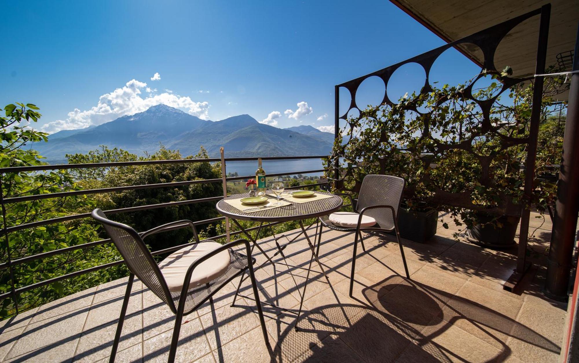 Bed And Breakfast Studios Alto Lago Di Como กราเวโดนา ภายนอก รูปภาพ