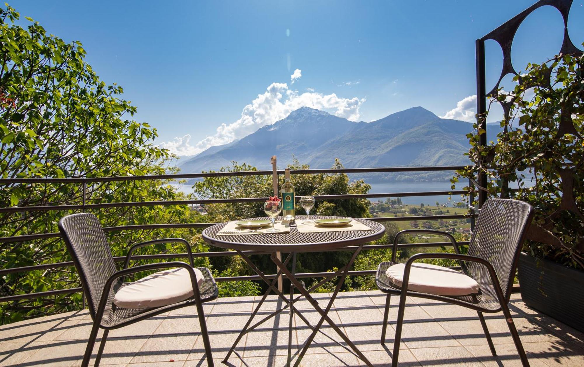 Bed And Breakfast Studios Alto Lago Di Como กราเวโดนา ภายนอก รูปภาพ