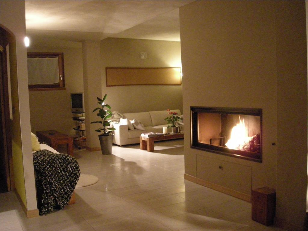 Bed And Breakfast Studios Alto Lago Di Como กราเวโดนา ภายนอก รูปภาพ